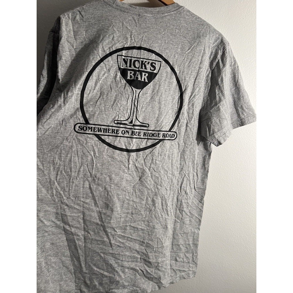 District Very important tee Brand Nick's Bar Somewhere on Bee Ridge Road Mens XL - Picture 1 of 7